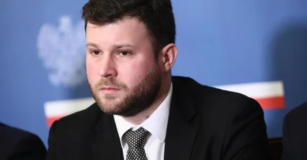 Naszym muzeom i obiektom zabytkowym może nie grożą ataki rakietowe, ale już podpalenia są prawdopodobne – przestrzega prezes Fundacji Dziedzictwa Kulturowego Michał Laszczkowski. Stąd niezwykle ważne są szkolenia administratorów, by wiedzieli, jak chronić się przed sabotażem.